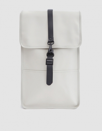 Backpack in Moon