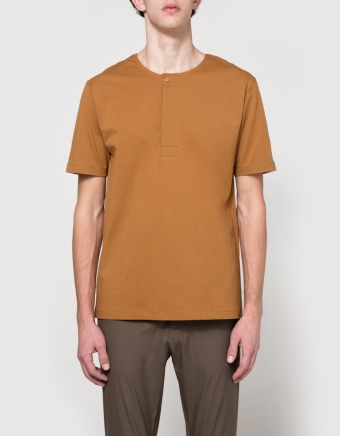 Henley Tee Shirt in Tobacco