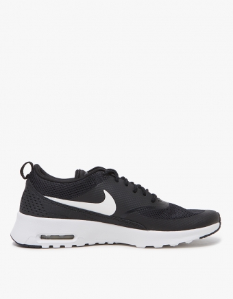 Air Max Thea Shoe in Black/Summit White