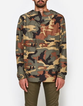 Voyage Anorak in Woodland Camo