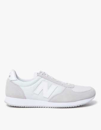 220 in White/Nimbus Cloud