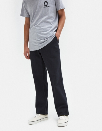Slim Chino in Charcoal