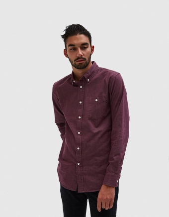 Keble II Woven LS Shirt in Eggplant