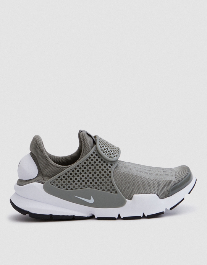 Sock Dart in Dark Stucco/White/Black