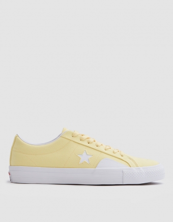 One Star Ox Sneaker in Yellow