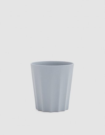 Iris Mug in Grey