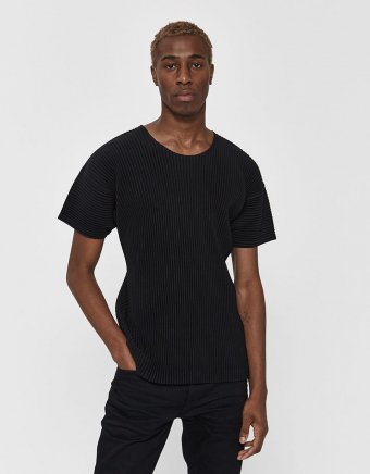 S/S Basics Poly Tee in Black